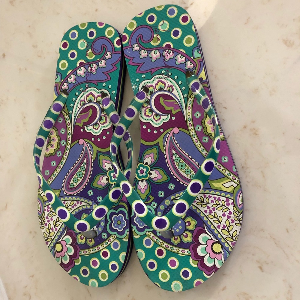Vera Bradley flip flops